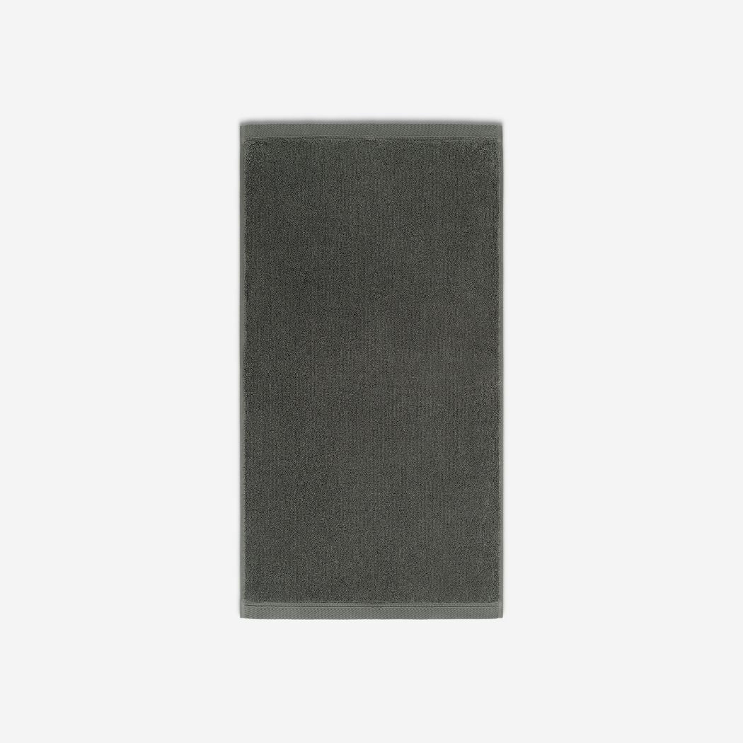 BASIC Bath Towel - 600 GSM